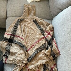 Fringe pattern poncho